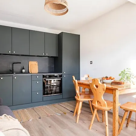Appartement Direct Access To Gondola, Downtown, South-facing La Plagne